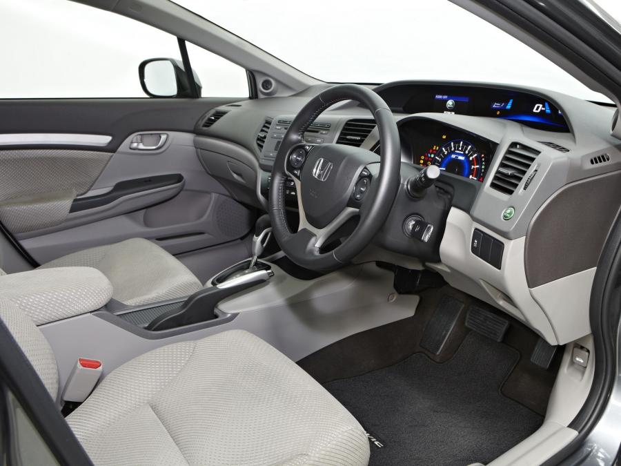  Honda Civic Hybrid 2012 года  (AU) (фото 9 из 14)